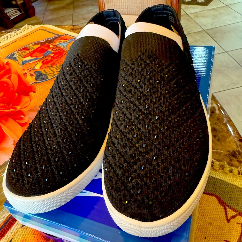 White Mountain Black Bling Sneakers EUC 10M